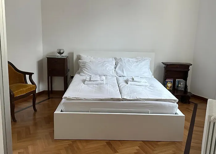 Crispi 2enty At Spanish Steps Апартаменты